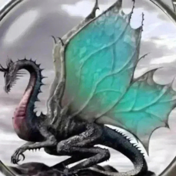 Retro Wings Flying Dragon Pendant Personality Dragon Totem Badge..NWT - Picture 6 of 6